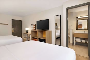 Room, 2 Queen Beds, Accessible (Hearing)