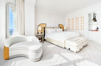 Premium Room, 1 King Bed, Sea View