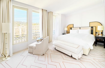 Premium Room, 1 King Bed, Garden View
