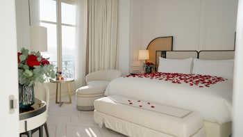 Premium Room, 1 King Bed, Balcony, Sea View