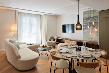 Room, 1 Bedroom, City View (Residence)