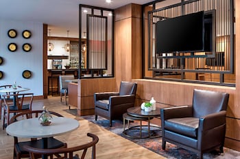 Club Room, 1 King Bed
