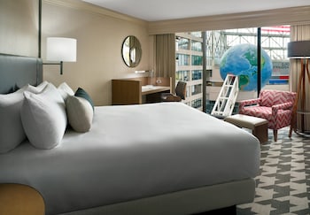 Executive Suite, 3 Bedrooms (3 King Beds and Sofa Bed)