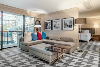Executive Suite (1 King Bed and Sofa Bed)