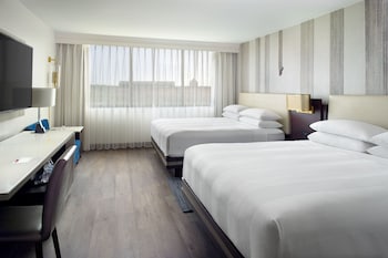 Room, Multiple Beds