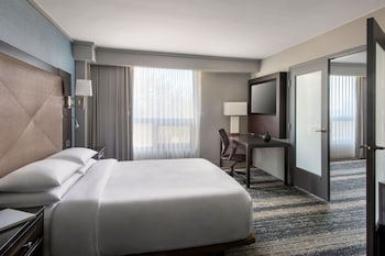 Club Room, 1 King Bed