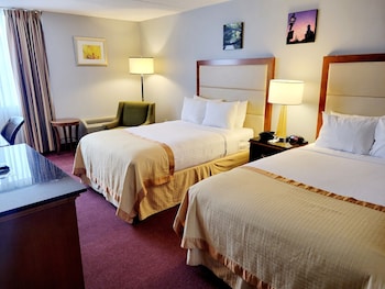 Dog Friendly, 2 Double Beds, Non-Smoking, with Refrigerator
