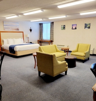 Room King Suite Non-Smoking, No Pet