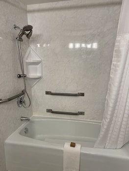 King Bed Accessible Non-Smoking, No Pet