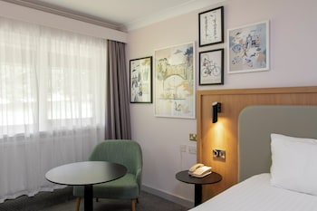Standard Room, 1 King Bed