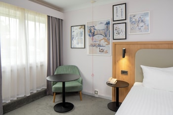Standard Room, 1 King Bed