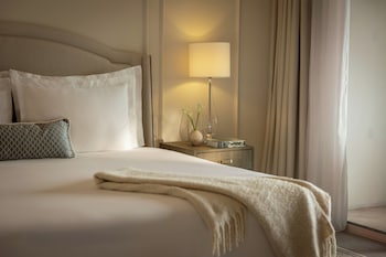 Signature Suite