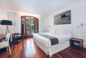 Double Room (with Garden)