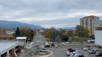 Main Building, 2 Queens Cityview