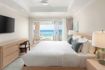 Luxury Room, 1 King Bed, Partial Ocean View