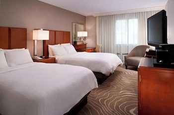 Room, 2 Double Beds (Mobility Accessible, Tub)