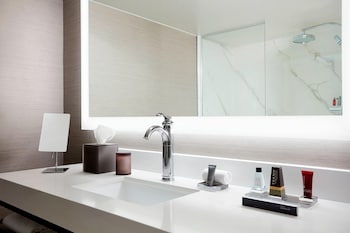 Room, 2 Queen Beds (Hearing Accessible)