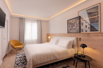 Suite, 1 Bedroom, City View, Corner