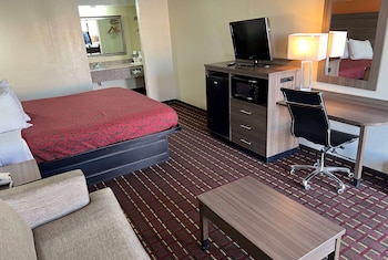 Standard Room, 1 King Bed
