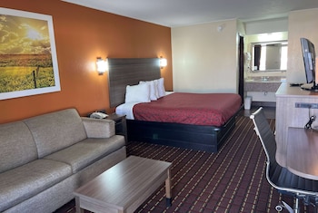 Standard Room, 1 King Bed