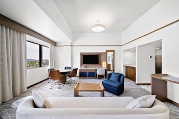Room (Parlor)