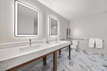 Premium Room, 1 King Bed, Accessible (Roll-In Shower)