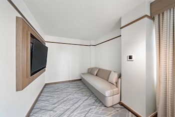 Deluxe Room, 1 King Bed (Alcove)