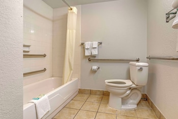 Room, 2 Queen Beds, Accessible, Non Smoking