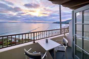 Room, 1 King Bed, Ocean View (Balcony)