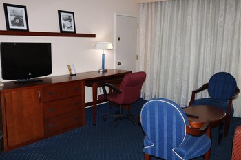 Standard Room, 1 Queen Bed, Accessible, Non Smoking