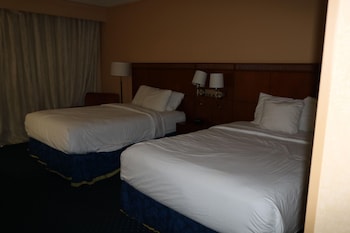 Standard Room, 2 Queen Beds, Non Smoking