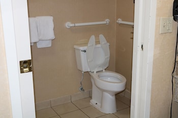 Standard Room, 1 Queen Bed, Accessible, Non Smoking