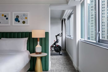 Junior Suite, 1 King Bed (Fitness)