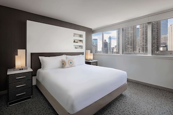 Superior Suite, 1 King Bed (State, Hearing)