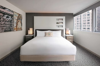 Superior Suite, 1 King Bed (State, Hearing)