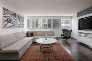 Superior Suite, 1 King Bed (State, Hearing)