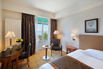 Single Room, Lake View