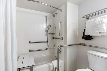 Standard Room, 2 Queen Beds, Accessible, Refrigerator & Microwave (Refrigerator & Microwave)