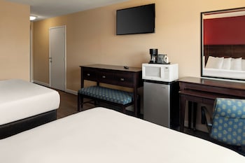 Standard Room, 2 Queen Beds