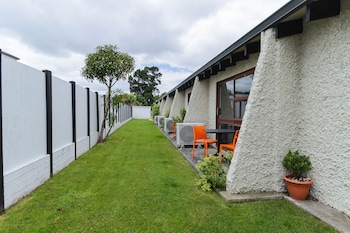 Standard Studio, Multiple Beds, Non Smoking (Studio, beverage making)
