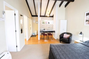 Family Apartment, 1 Bedroom, Non Smoking, Kitchenette (Family Unit)