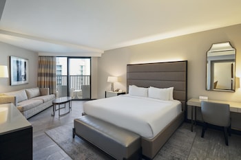 Room, 1 King Bed with Sofa bed, Partial Ocean View (Hearing)