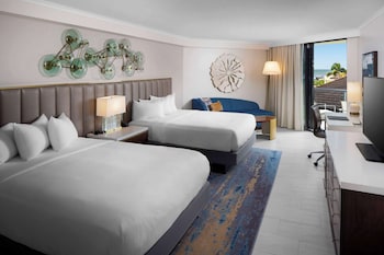 Deluxe Room, Multiple Beds, Ocean View (Mobility, Bathtub)