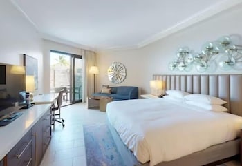 Room, 1 King Bed with Sofa bed, Partial Ocean View