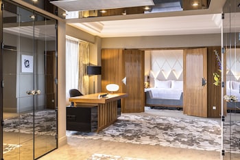 Royal Suite
