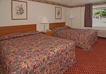 Standard Room, 2 Queen Beds Smoking
