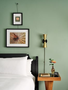 Deluxe Two Queen Beds