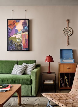 One Bedroom King Suite