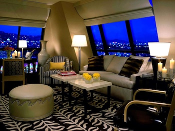 Presidential Suite, 1 King Bed, Balcony