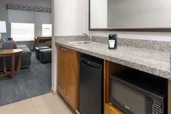 Studio, 1 King Bed, Non Smoking, Refrigerator & Microwave